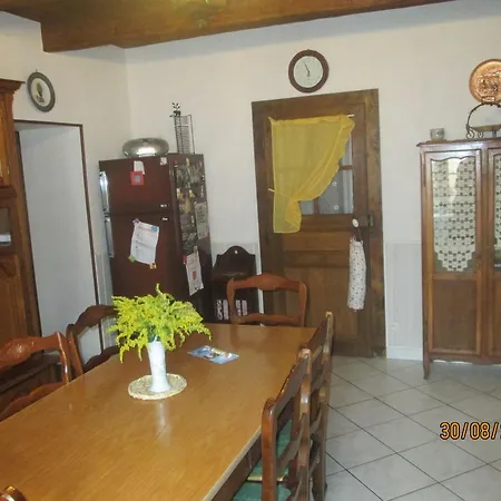 Maison Cosy Avec Terrasse, 3 Chambres, Wifi, Animaux Acceptes, Ideal Pour Familles En Meuse - Fr-1-585-2 Kır Evi Breheville