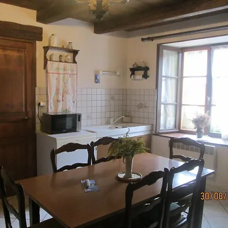 Hébergement de vacances Maison Cosy Avec Terrasse, 3 Chambres, Wifi, Animaux Acceptés, Idéal Pour Familles En Meuse - Fr-1-585-2 *